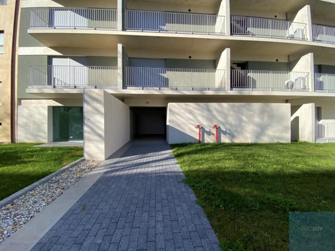 Apartamento T1 para Arrendamento em Paranhos Foto 27