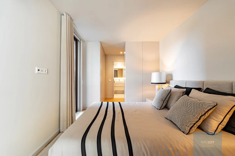 Apartamento T4 para Venda em Santa Marinha e São Pedro da Afurada Foto 15