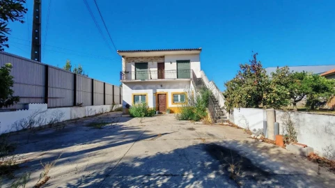 Moradia T6 para Venda em Golegã