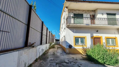 Moradia T6 para Venda em Golegã