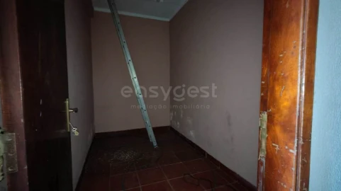 Moradia T6 para Venda em Golegã