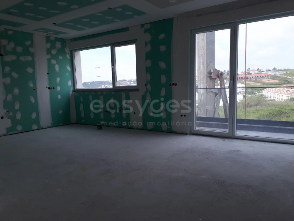 Apartamento T2 para Venda em Lourinhã e Atalaia Foto 2