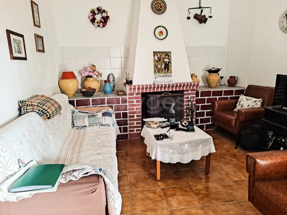 Quinta T4 para Venda em Martim Longo Foto 1