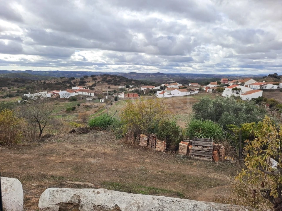 Quinta T4 para Venda em Martim Longo Foto 24