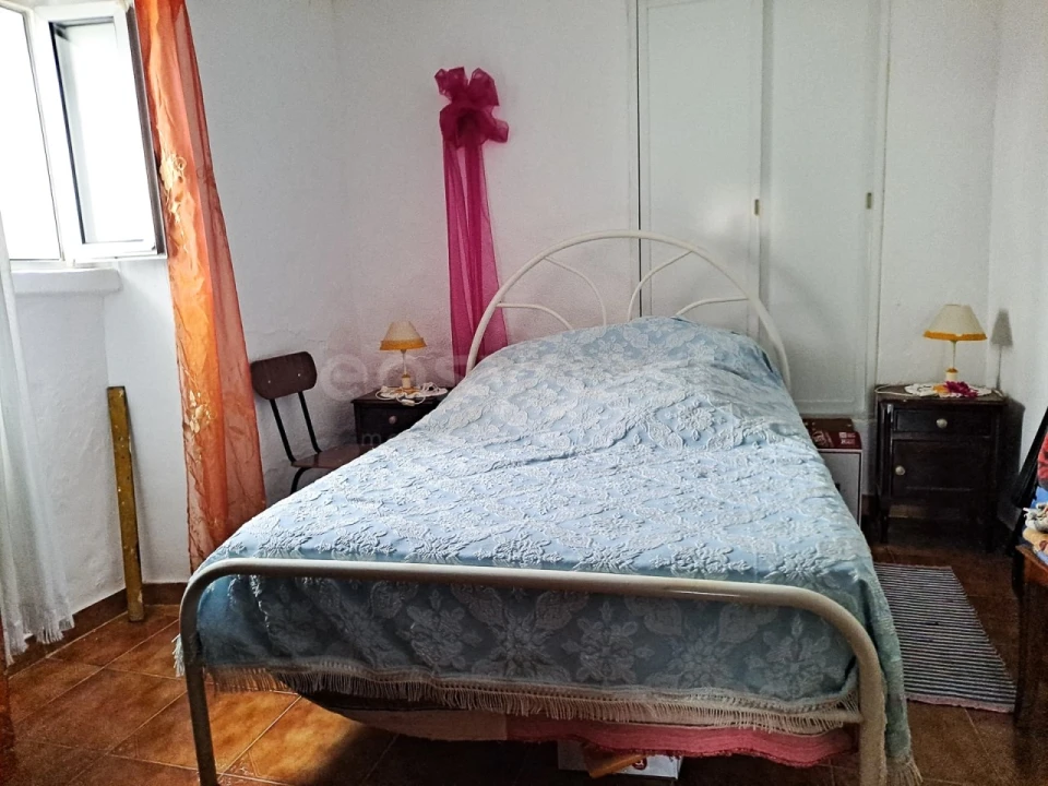 Quinta T4 para Venda em Martim Longo Foto 38