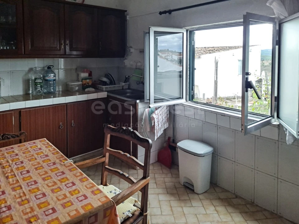 Quinta T4 para Venda em Martim Longo Foto 40