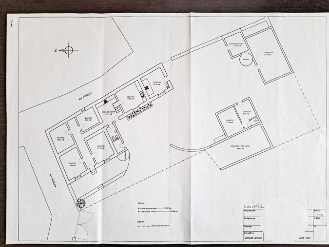 Quinta T4 para Venda em Martim Longo Planta 1