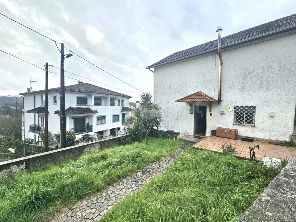 Moradia T3 para Venda em Satão Foto 1