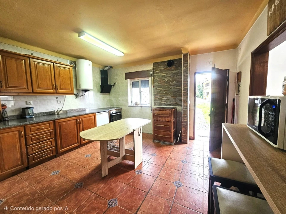 Moradia T3 para Venda em Satão Foto 4