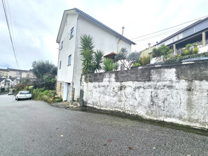 Moradia T3 para Venda em Satão Foto 2