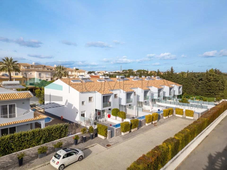 Moradia T3 para Venda em Albufeira e Olhos de Água Foto 7