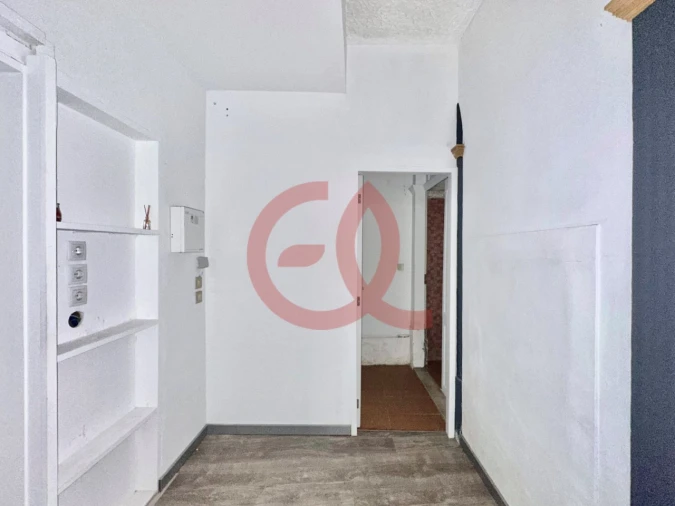 Loja para Arrendamento em Santa Maria Maior e Monserrate e Meadela Foto 8