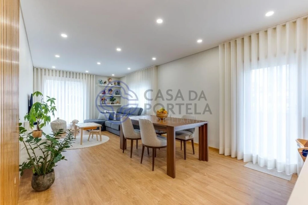 Apartamento T2 para Venda em Póvoa de Varzim, Beiriz e Argivai Foto 3