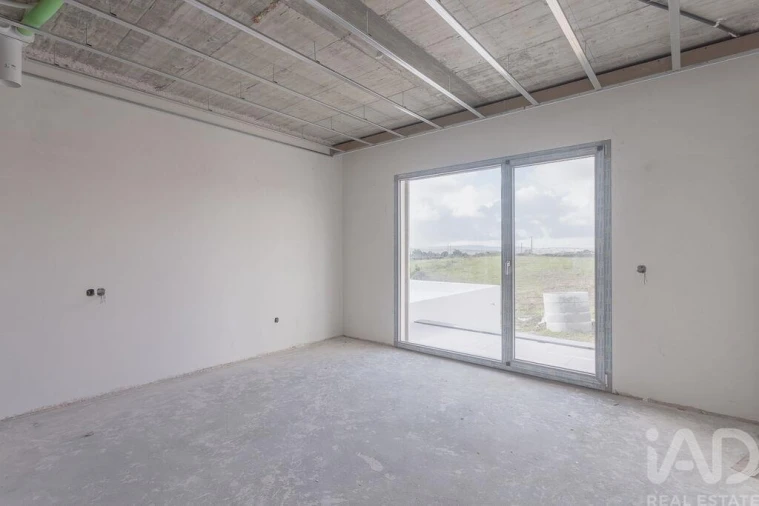 Moradia T4 para Venda em Ponte do Rol Foto 28