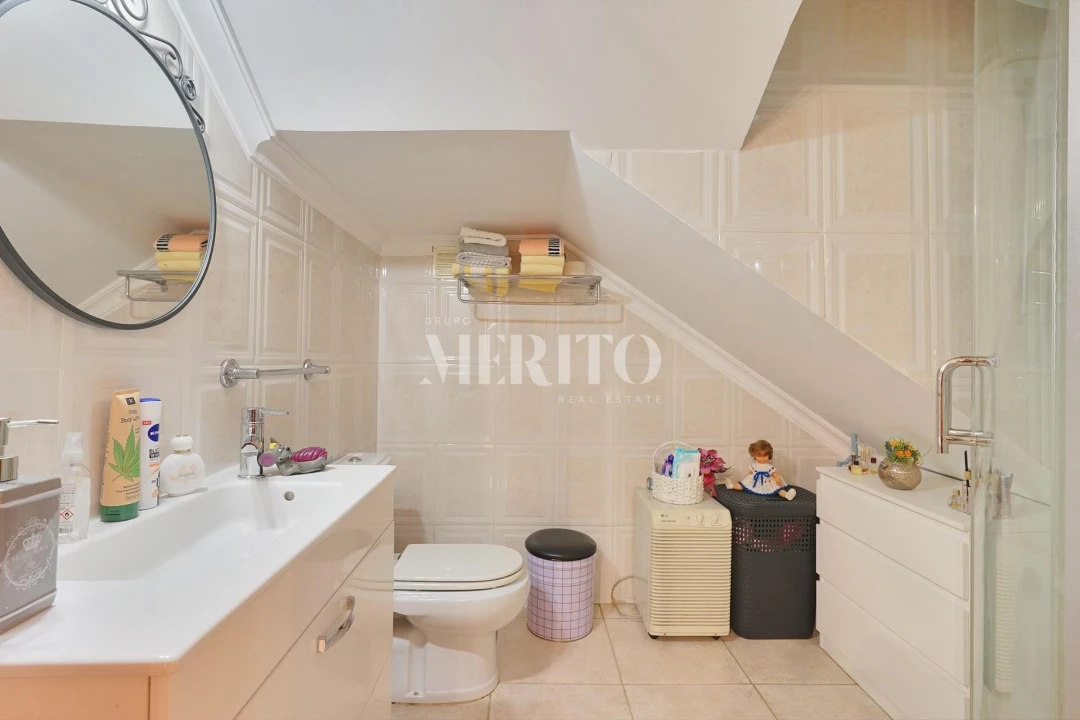 Moradia T4 para Venda em Rio Tinto Foto 23