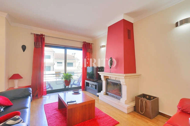 Moradia T4 para Venda em Rio Tinto Foto 5