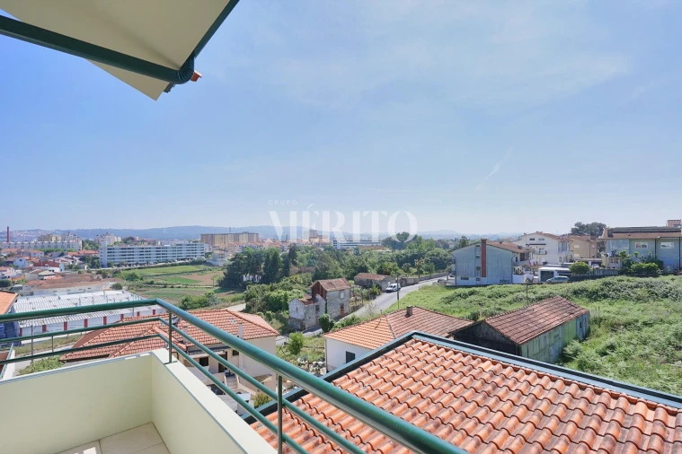 Moradia T4 para Venda em Rio Tinto Foto 16