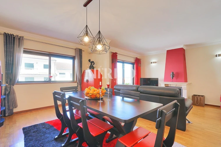 Moradia T4 para Venda em Rio Tinto Foto 7