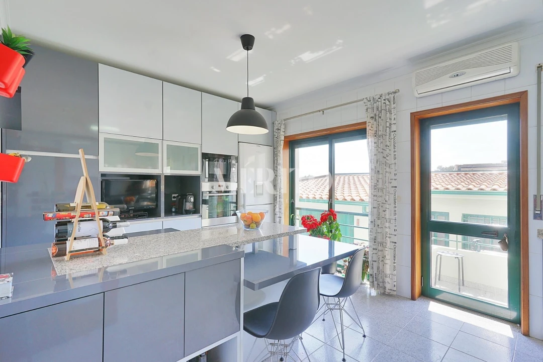 Moradia T4 para Venda em Rio Tinto Foto 8