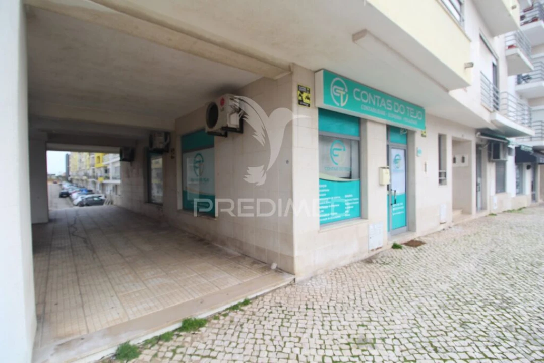 Loja para Arrendamento em Montijo e Afonsoeiro Foto 2