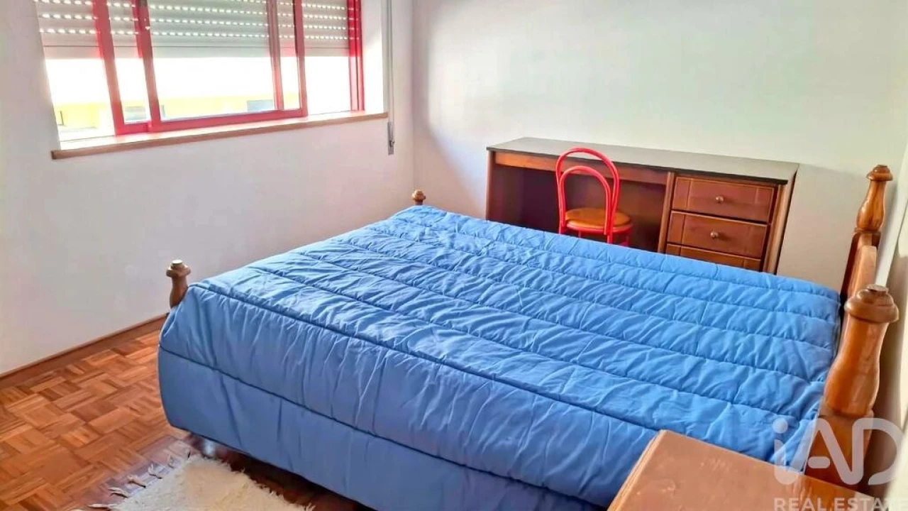 Apartamento T3 para Venda em Sé, Santa Maria e Meixedo Foto 2