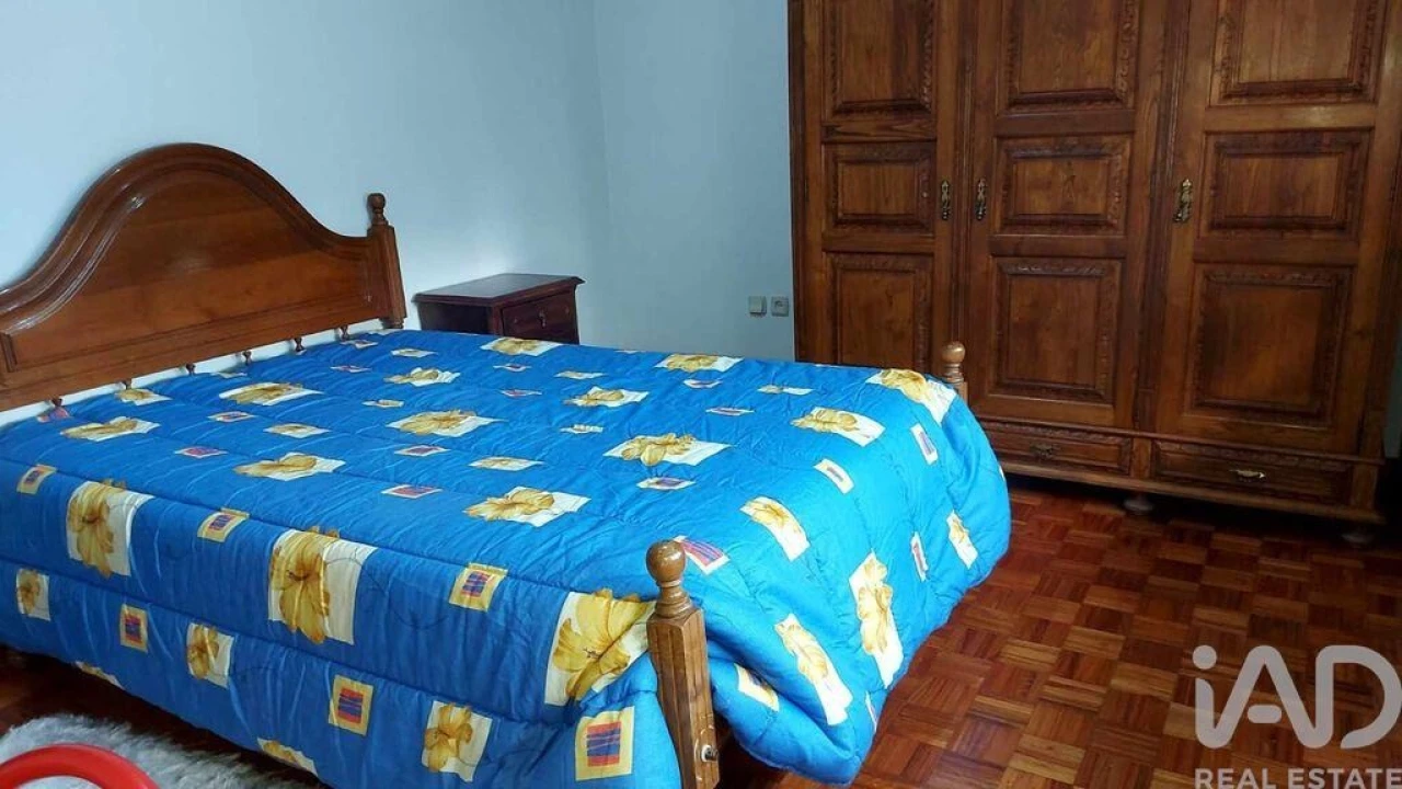 Apartamento T3 para Venda em Sé, Santa Maria e Meixedo Foto 18