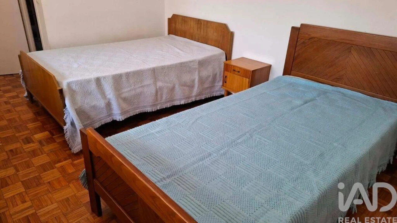 Apartamento T3 para Venda em Sé, Santa Maria e Meixedo Foto 6