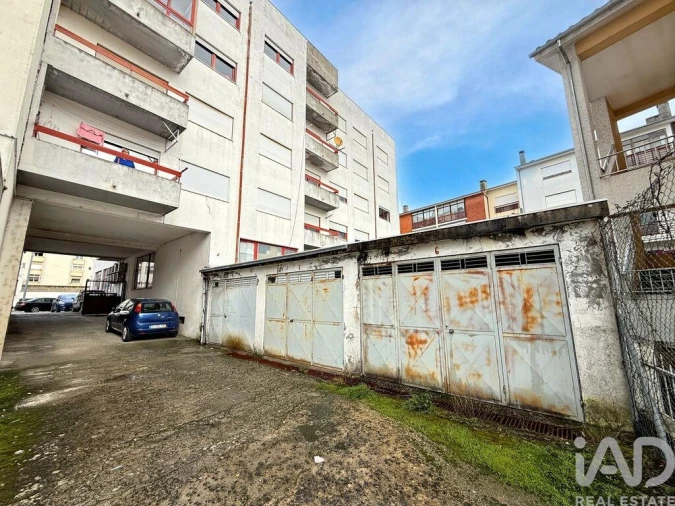 Apartamento T3 para Venda em Sé, Santa Maria e Meixedo Foto 14