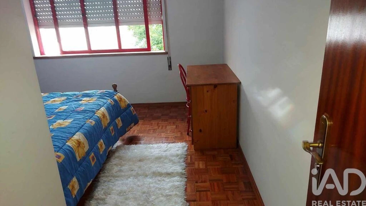 Apartamento T3 para Venda em Sé, Santa Maria e Meixedo Foto 17