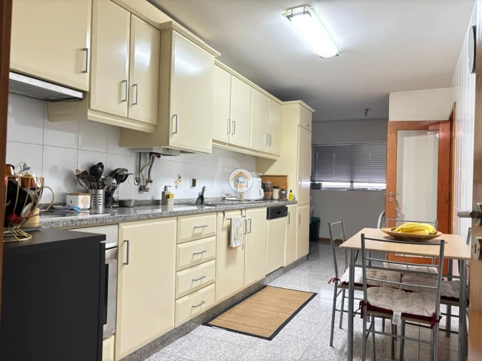 Apartamento T3 para Venda em Caldas de Vizela (São Miguel e São João) Foto 11