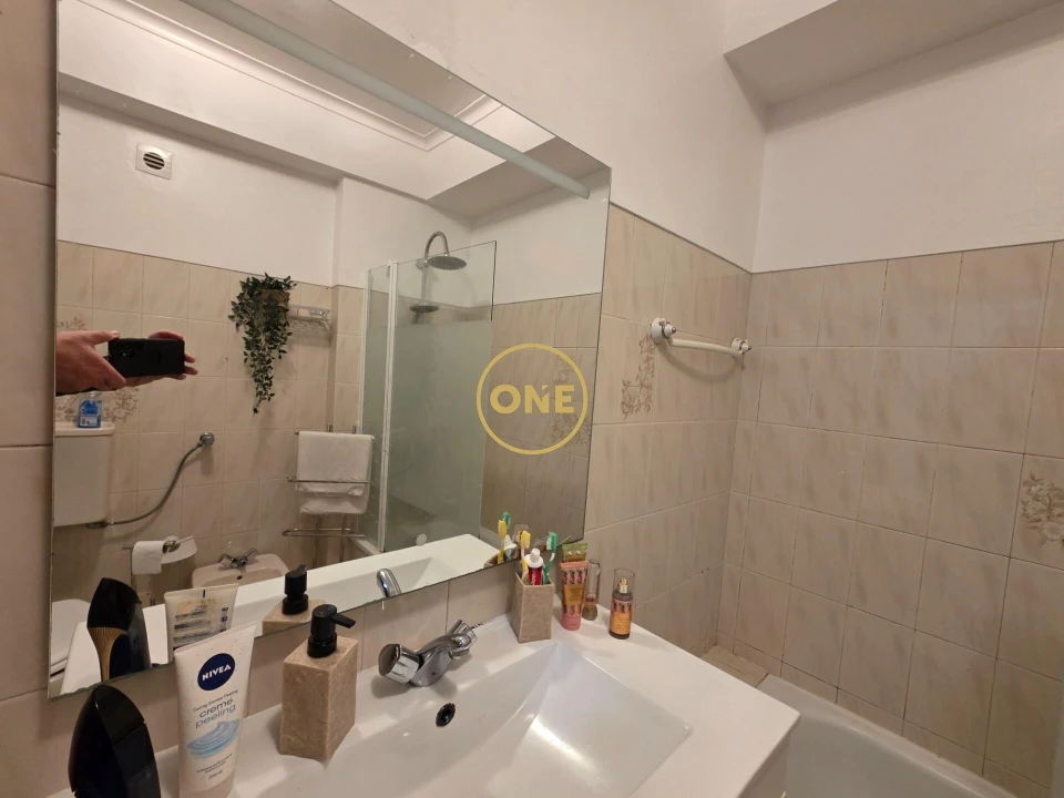 Apartamento T2 para Venda em Agualva e Mira-Sintra Foto 25