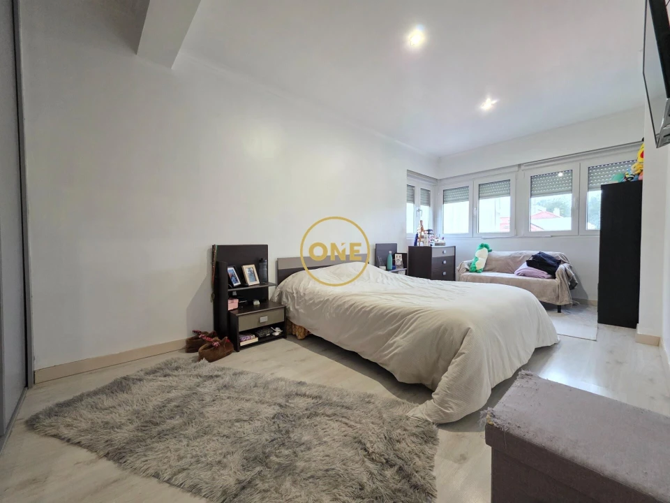 Apartamento T2 para Venda em Agualva e Mira-Sintra Foto 35