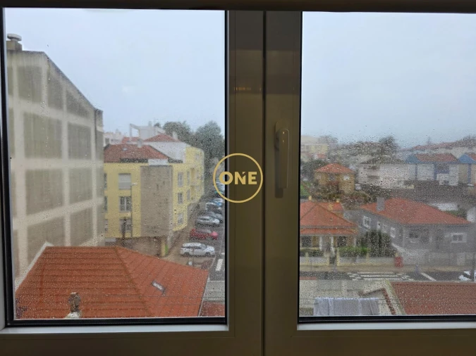 Apartamento T2 para Venda em Agualva e Mira-Sintra Foto 12