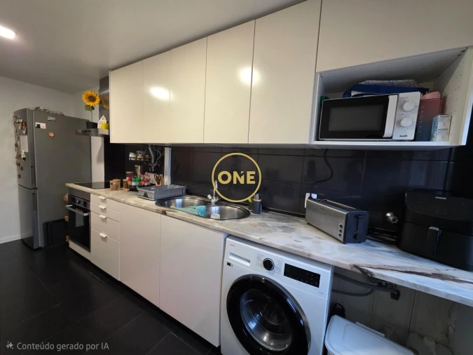 Apartamento T2 para Venda em Agualva e Mira-Sintra Foto 9