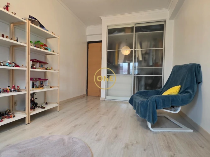 Apartamento T2 para Venda em Agualva e Mira-Sintra Foto 26