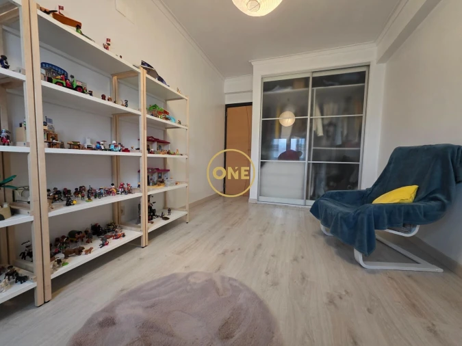 Apartamento T2 para Venda em Agualva e Mira-Sintra Foto 30