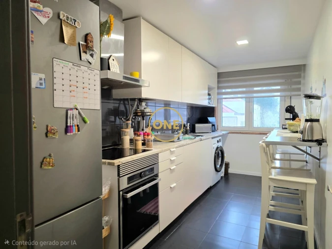 Apartamento T2 para Venda em Agualva e Mira-Sintra Foto 14