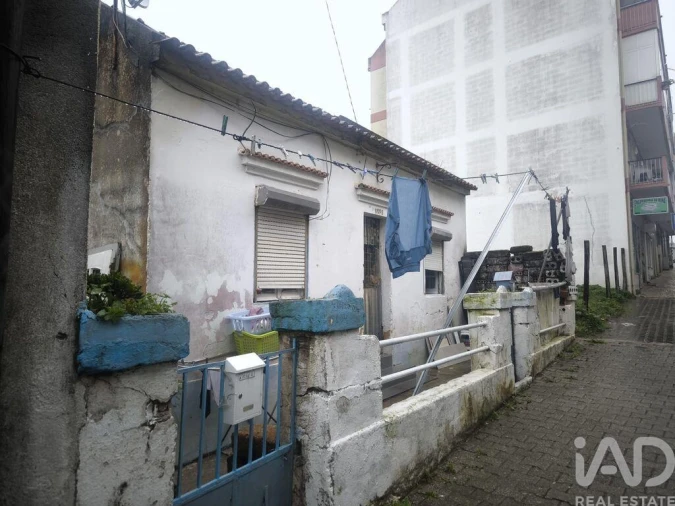Moradia T1 para Venda em Seixal, Arrentela e Aldeia de Paio Pires Foto 2