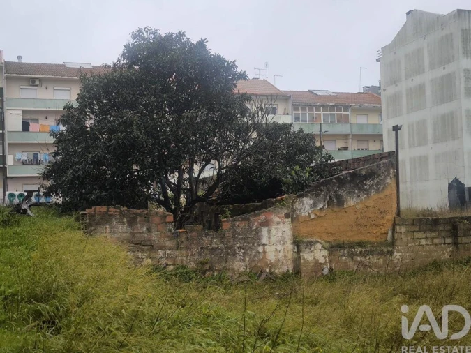Moradia T1 para Venda em Seixal, Arrentela e Aldeia de Paio Pires Foto 3