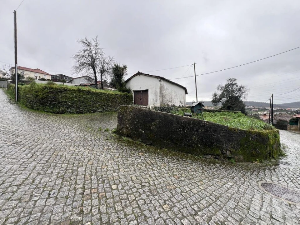 Moradia T1 para Venda em Campo e Sobrado Foto 2