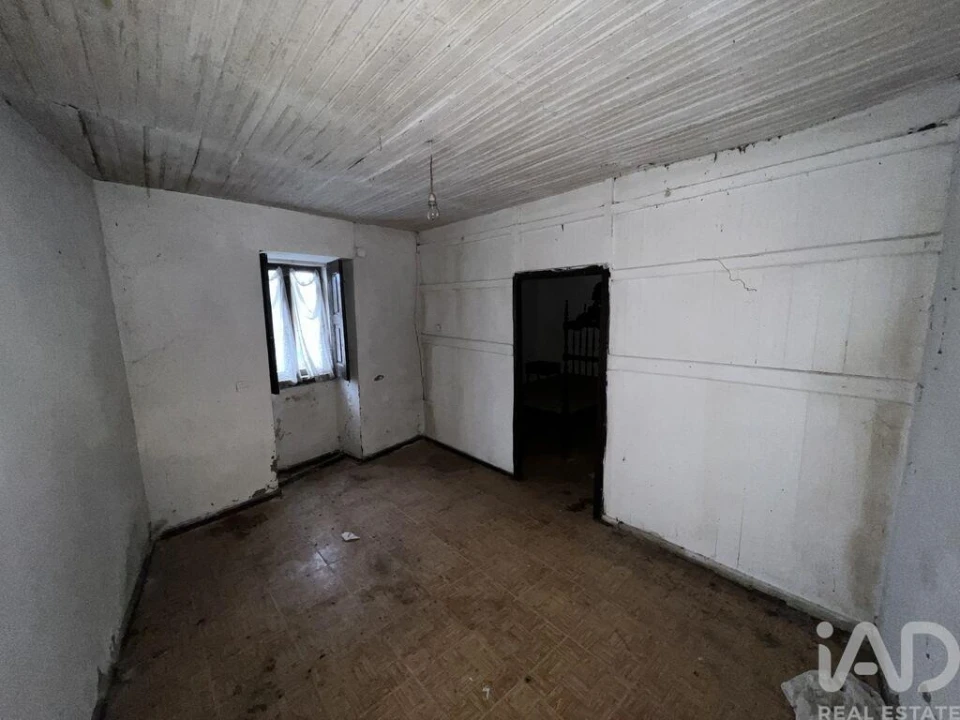 Moradia T1 para Venda em Campo e Sobrado Foto 16