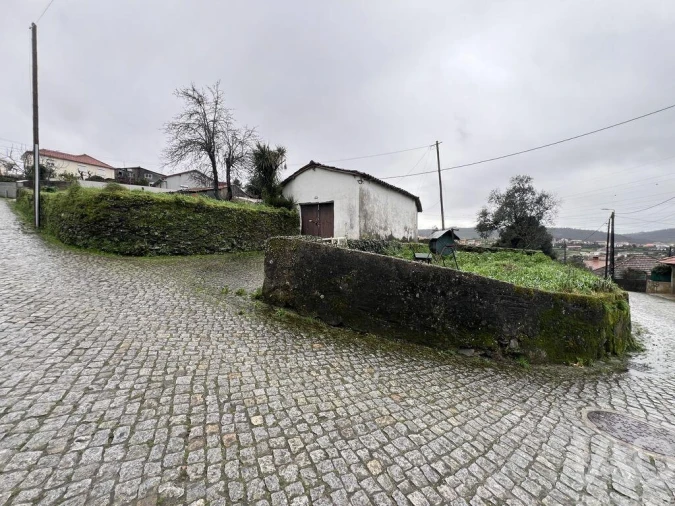 Moradia T1 para Venda em Campo e Sobrado Foto 2