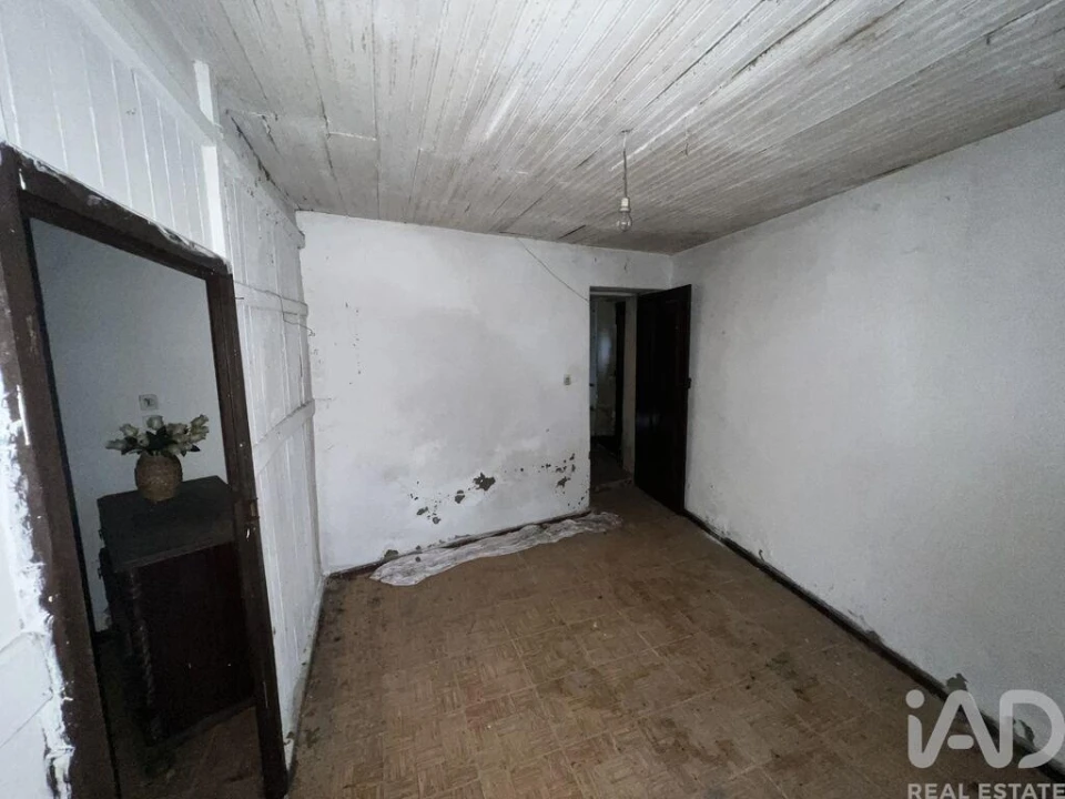 Moradia T1 para Venda em Campo e Sobrado Foto 17