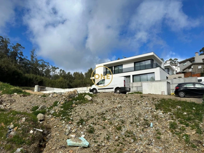 Terreno para Venda em Laundos Foto 2