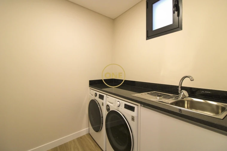 Moradia T5 para Venda em Ponta do Sol Foto 13