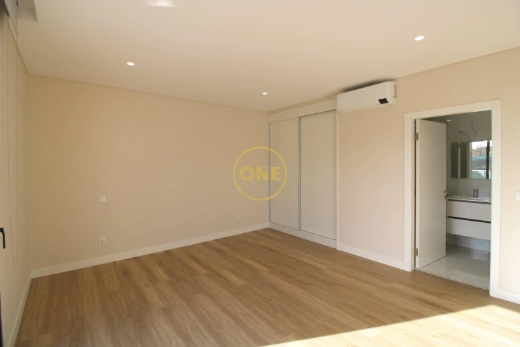 Moradia T5 para Venda em Ponta do Sol Foto 31