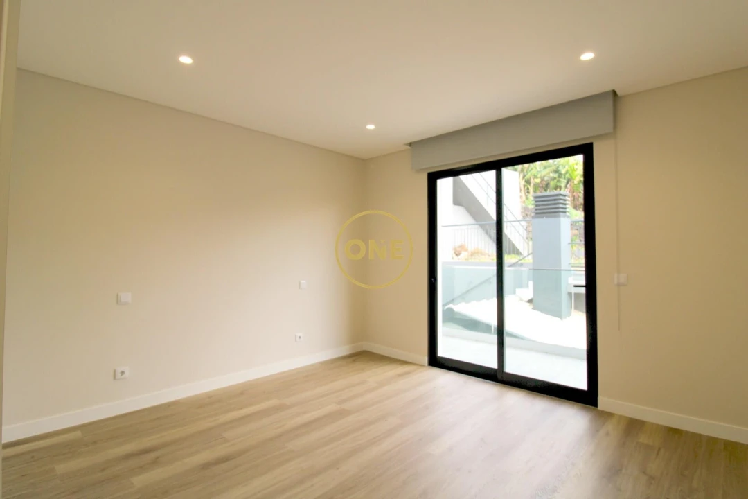 Moradia T5 para Venda em Ponta do Sol Foto 17