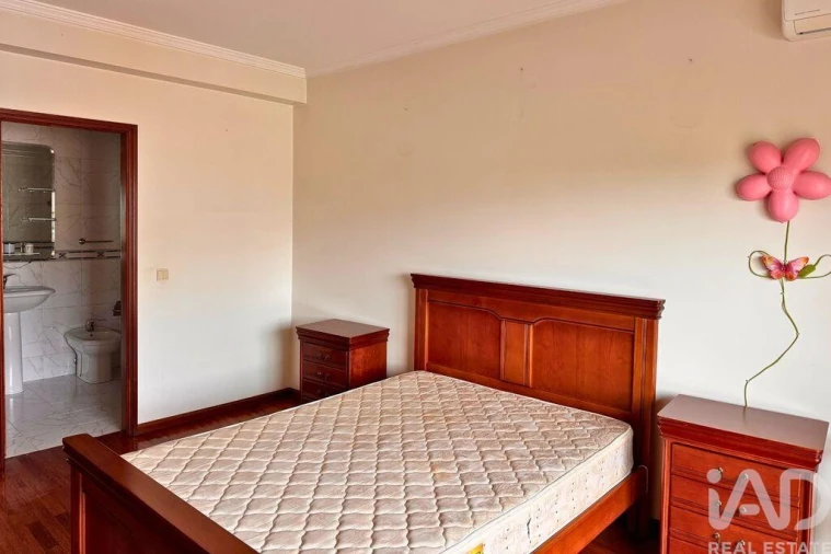 Apartamento T3 para Arrendamento em Oiã Foto 12