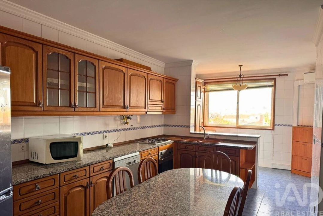 Apartamento T3 para Arrendamento em Oiã Foto 3