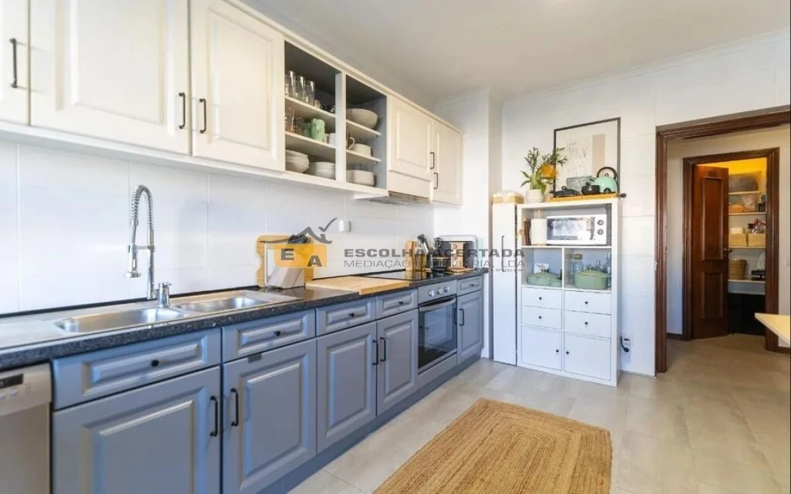 Apartamento T3 para Venda em Pedrouços Foto 3